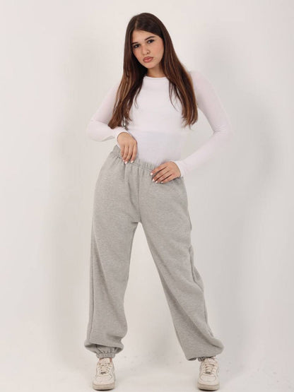 Sweat pant : Perfect for lounging at home or running errands