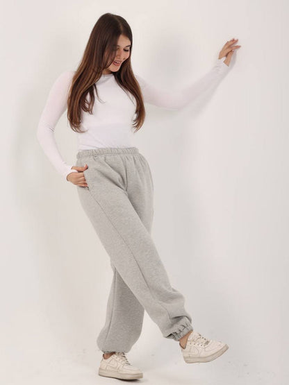 Sweat pant : Perfect for lounging at home or running errands